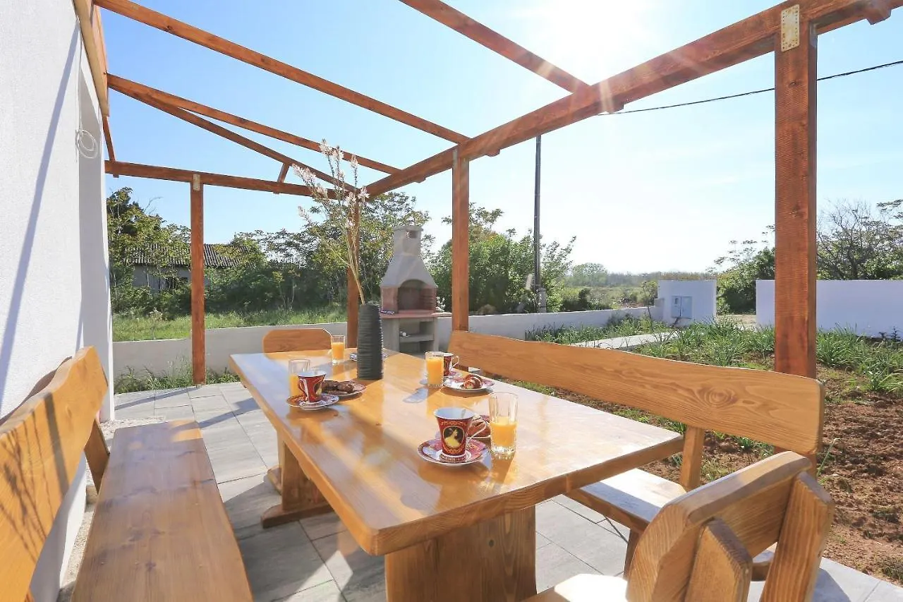 Holiday Home Lavanda With Jacuzzi Privlaka   Privlaka (Zadar)