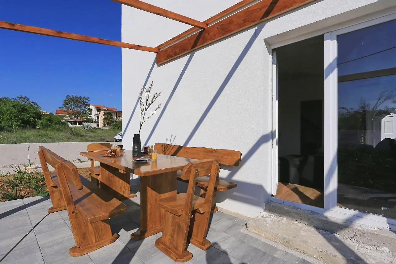 Holiday Home Lavanda With Jacuzzi Privlaka  Privlaka (Zadar)