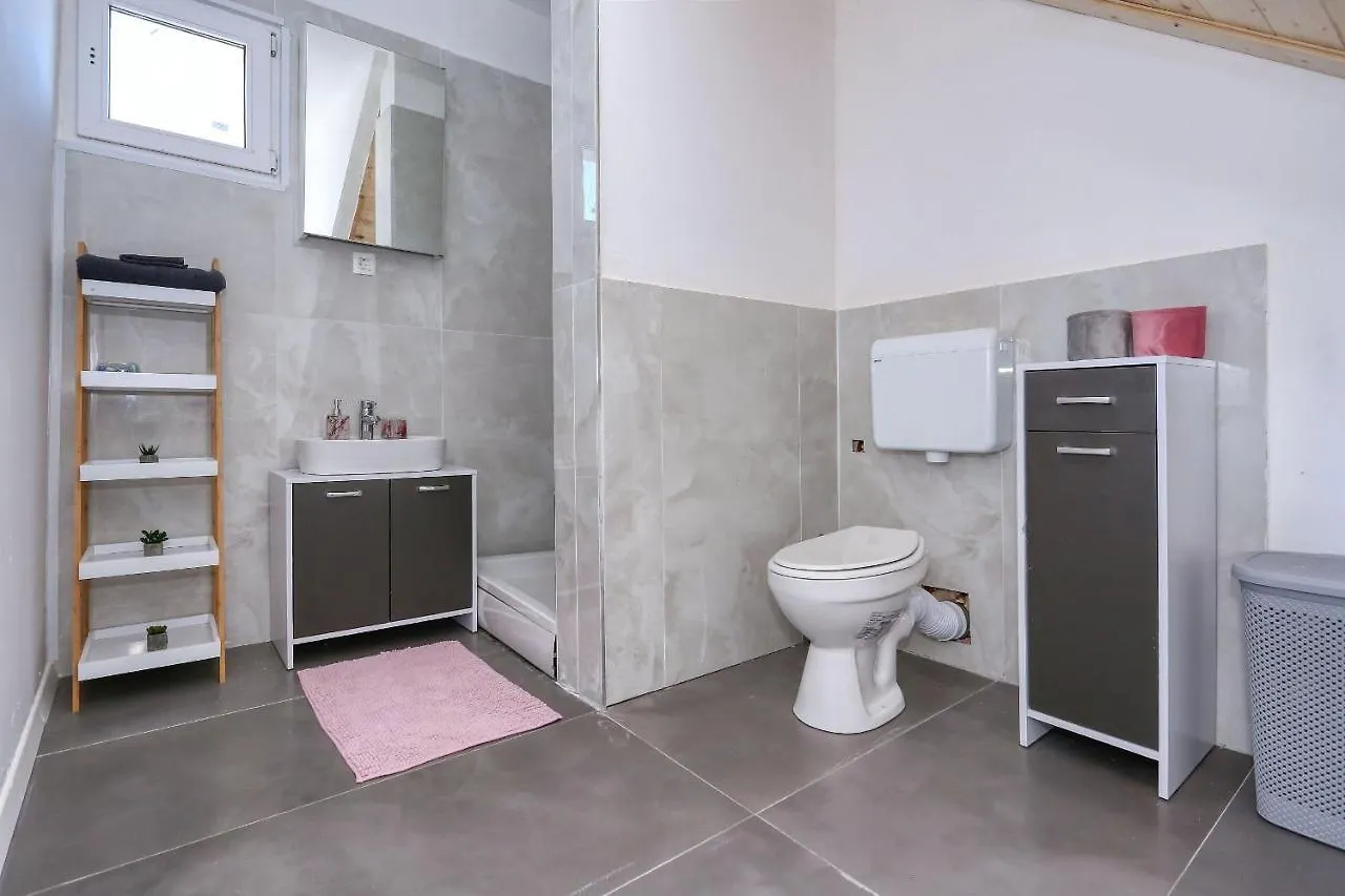 Holiday Home Lavanda With Jacuzzi Privlaka