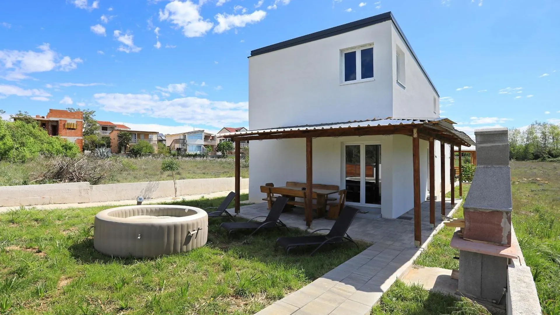 Holiday Home Lavanda With Jacuzzi Privlaka  Croatia