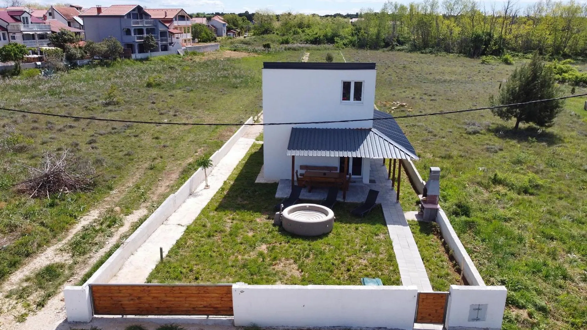 Holiday Home Lavanda With Jacuzzi Privlaka